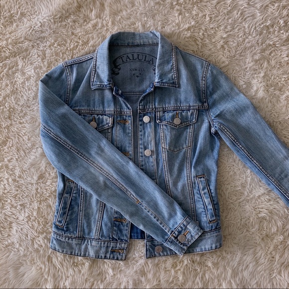 100% cotton Talula Babaton light wash jean jacket 🧢 - Picture 13 of 16